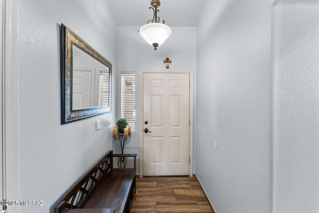 8902 N Soft Winds Drive, Tucson, AZ 85742