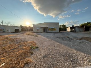 5137 Old Pearsall, San Antonio, TX 78242