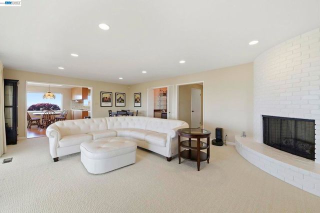 1961 Marineview Dr, San Leandro, CA 94577