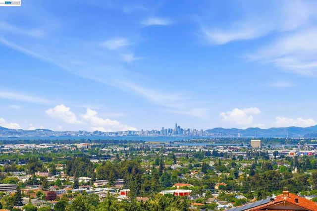 1961 Marineview Dr, San Leandro, CA 94577