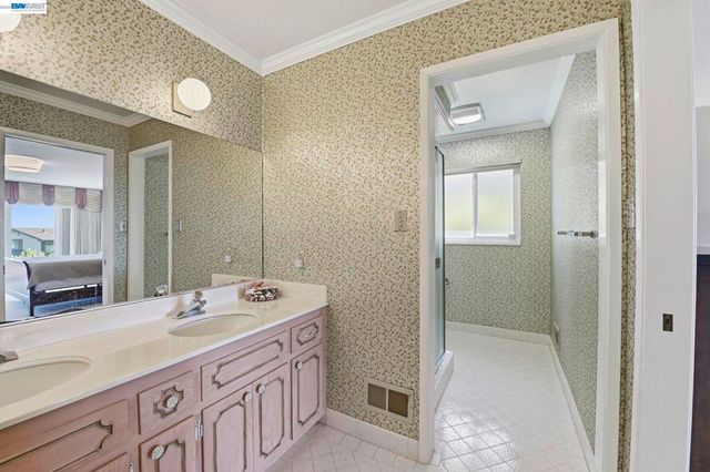 1961 Marineview Dr, San Leandro, CA 94577
