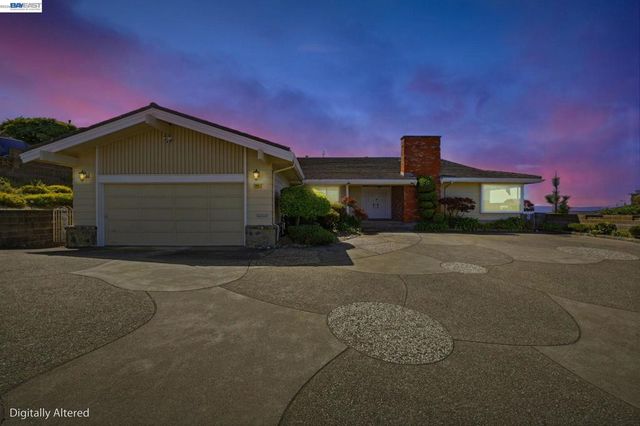 1961 Marineview Dr, San Leandro, CA 94577