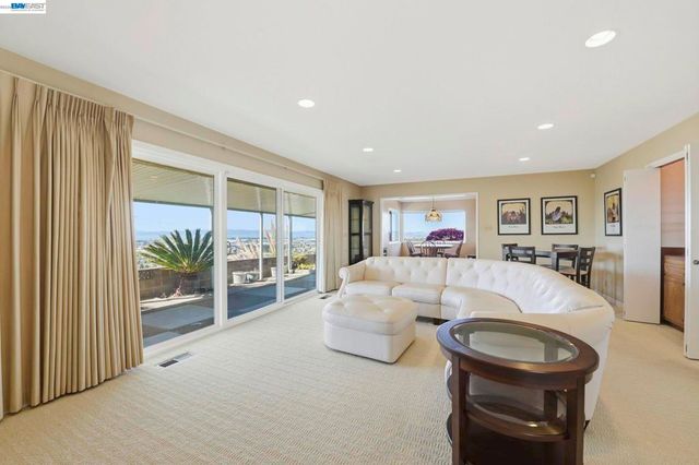 1961 Marineview Dr, San Leandro, CA 94577
