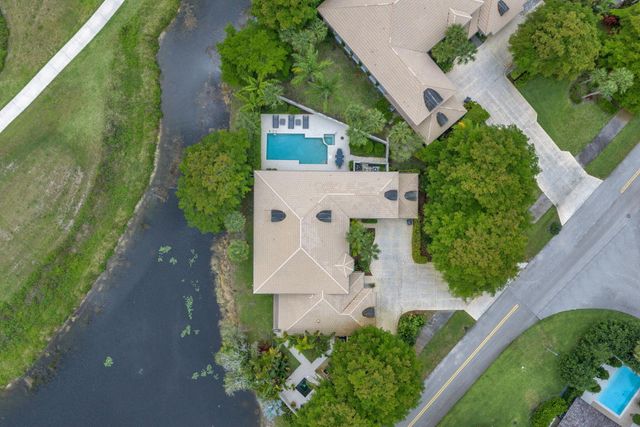 11813 Pebblewood Drive, Wellington, FL 33414
