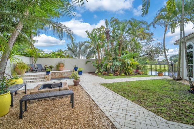 11813 Pebblewood Drive, Wellington, FL 33414