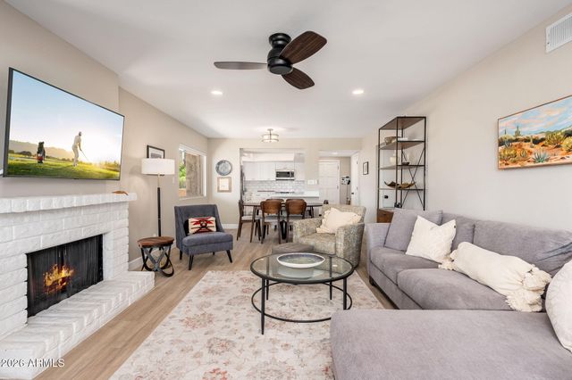 7424 N Via Camello Del Norte -- 185, Scottsdale, AZ 85258