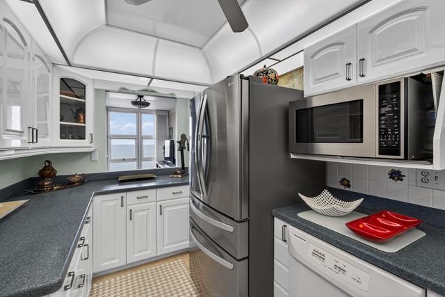 531 N Ocean Boulevard 1811, Pompano Beach, FL 33062