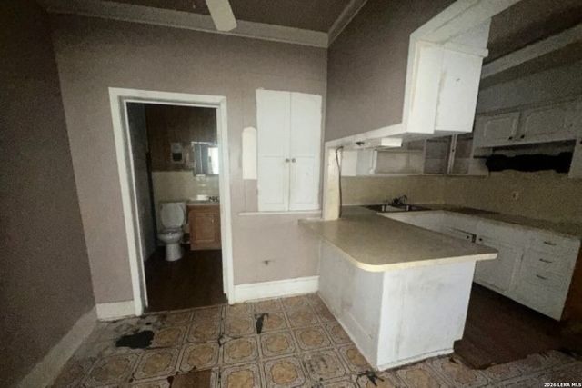 5410 S Flores, San Antonio, TX 78214