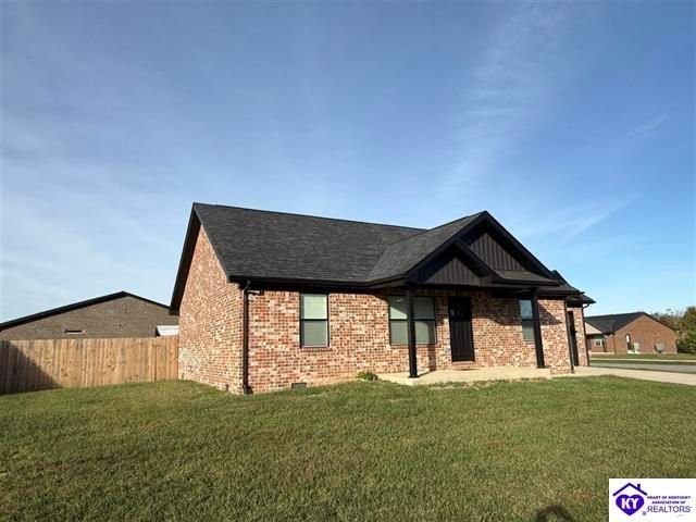 162 Parkers Loop, Hodgenville, KY 42748
