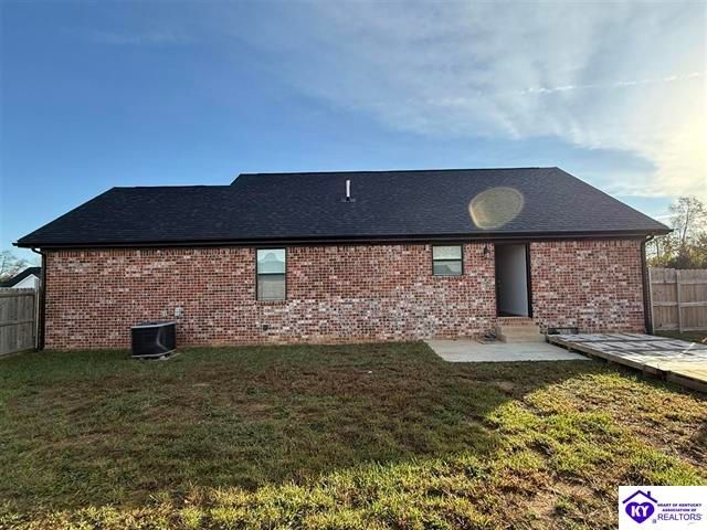 162 Parkers Loop, Hodgenville, KY 42748