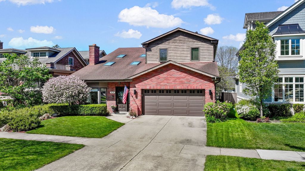 404 Grand Boulevard, Park Ridge, IL 60068