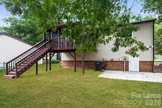 5222 Split Oak Drive, Charlotte, NC 28227