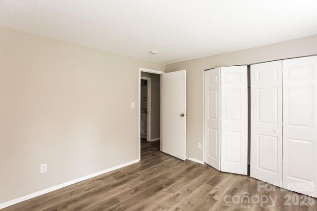 5222 Split Oak Drive, Charlotte, NC 28227