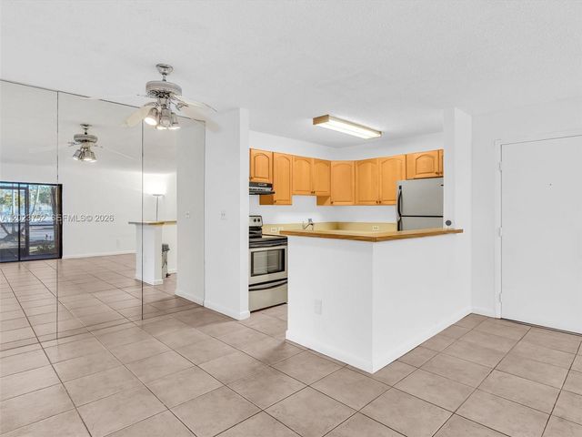 831 NE 199th St 101-34, Miami, FL 33179