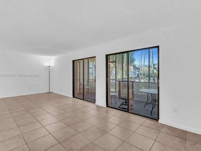 831 NE 199th St 101-34, Miami, FL 33179