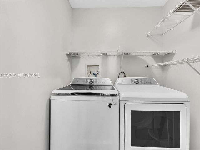 831 NE 199th St 101-34, Miami, FL 33179
