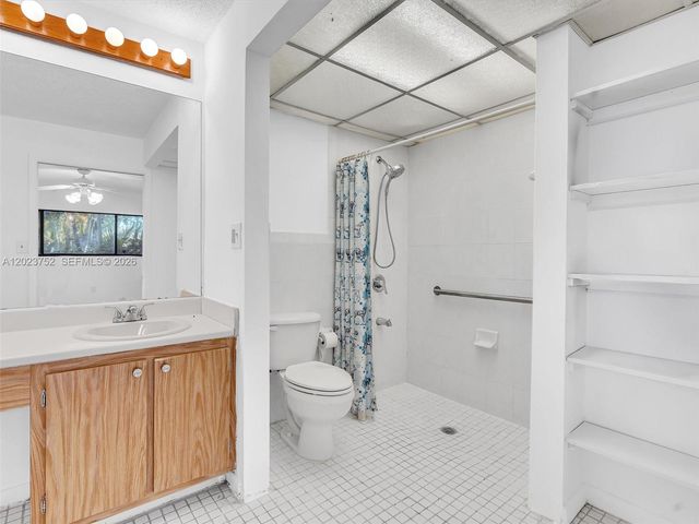 831 NE 199th St 101-34, Miami, FL 33179