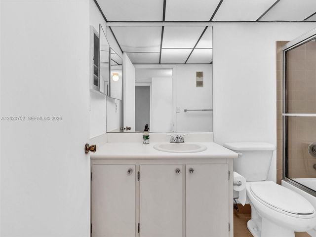 831 NE 199th St 101-34, Miami, FL 33179