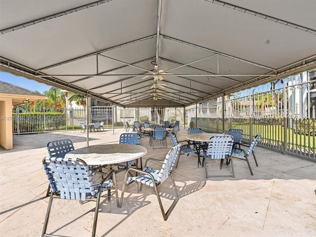 831 NE 199th St 101-34, Miami, FL 33179