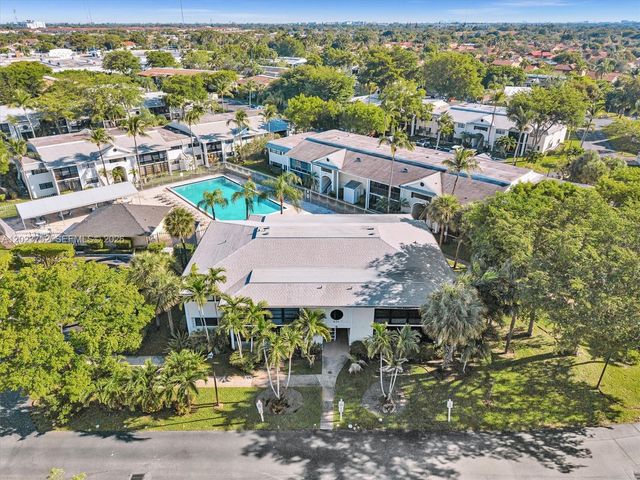 831 NE 199th St 101-34, Miami, FL 33179