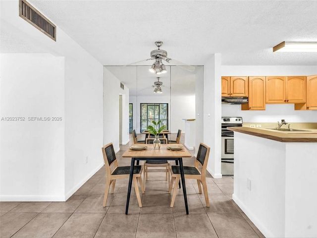 831 NE 199th St 101-34, Miami, FL 33179