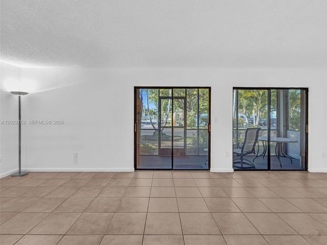 831 NE 199th St 101-34, Miami, FL 33179