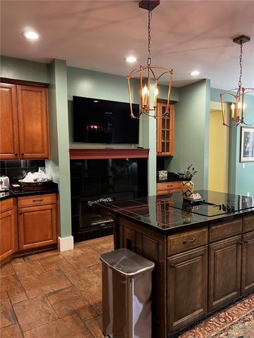 406 E Waterside Drive, Seneca, SC 29672