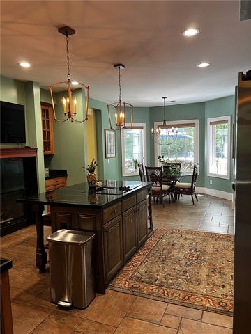 406 E Waterside Drive, Seneca, SC 29672