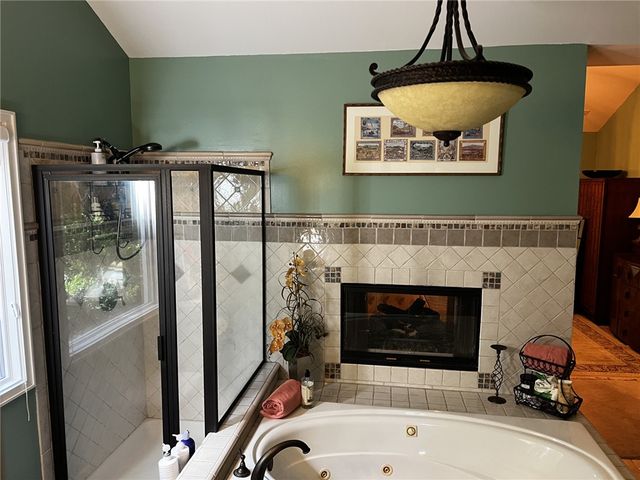 406 E Waterside Drive, Seneca, SC 29672