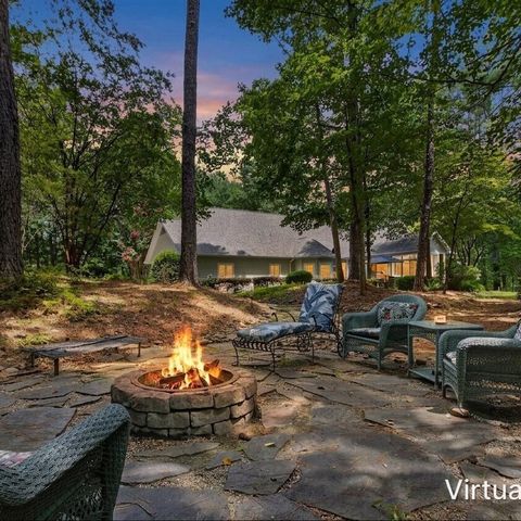 406 E Waterside Drive, Seneca, SC 29672