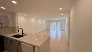 11925 NE 2nd Ave B414, North Miami, FL 33161