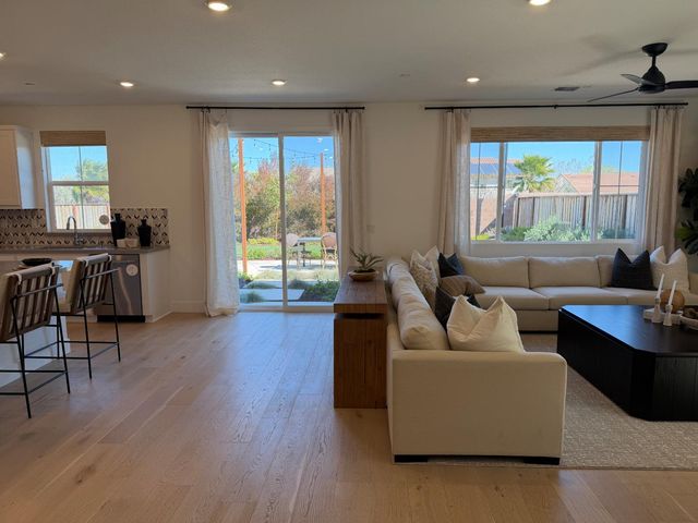 256 Birch Ranch Way, Patterson, CA 95363