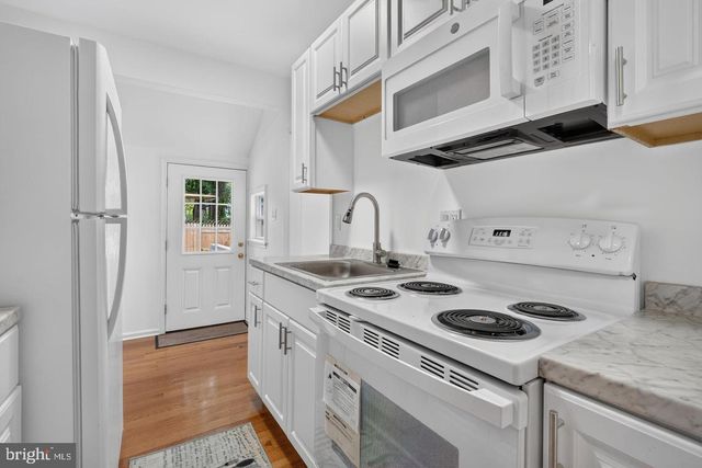 1004 SHEPHERD ST NE, Washington, DC 20017