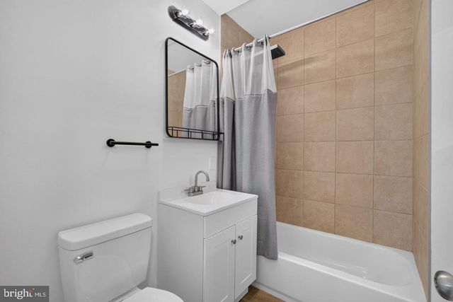 1004 SHEPHERD ST NE, Washington, DC 20017