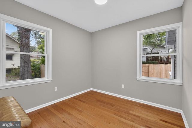 1004 SHEPHERD ST NE, Washington, DC 20017