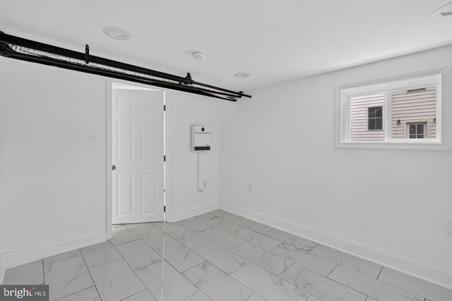 1004 SHEPHERD ST NE, Washington, DC 20017