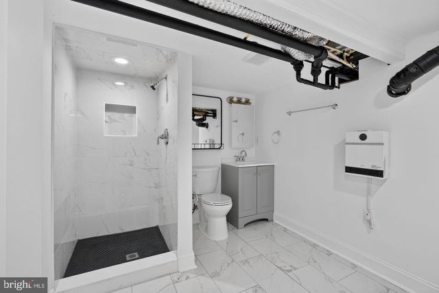 1004 SHEPHERD ST NE, Washington, DC 20017