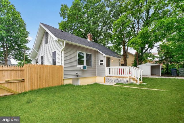 1004 SHEPHERD ST NE, Washington, DC 20017