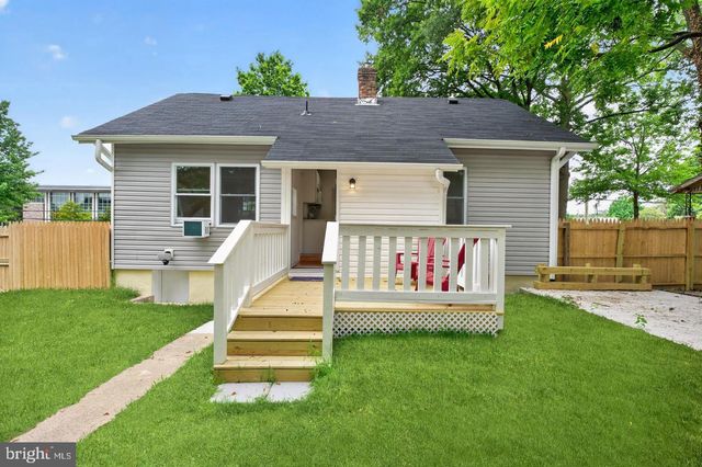 1004 SHEPHERD ST NE, Washington, DC 20017