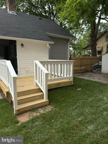 1004 SHEPHERD ST NE, Washington, DC 20017