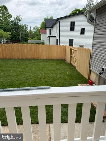1004 SHEPHERD ST NE, Washington, DC 20017