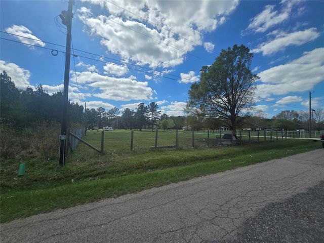 287 County Road 688, Dayton, TX 77535