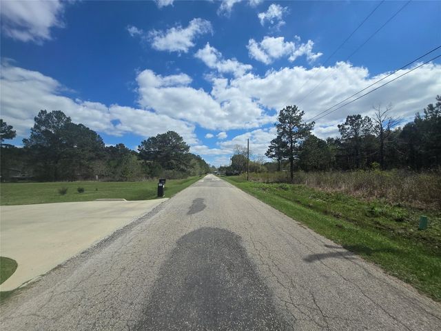 287 County Road 688, Dayton, TX 77535