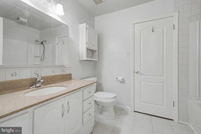 756 BARBADOS DR, Williamstown, NJ 08094