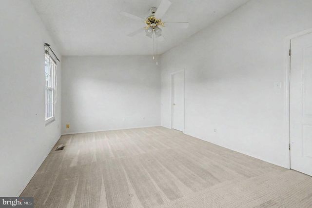 756 BARBADOS DR, Williamstown, NJ 08094