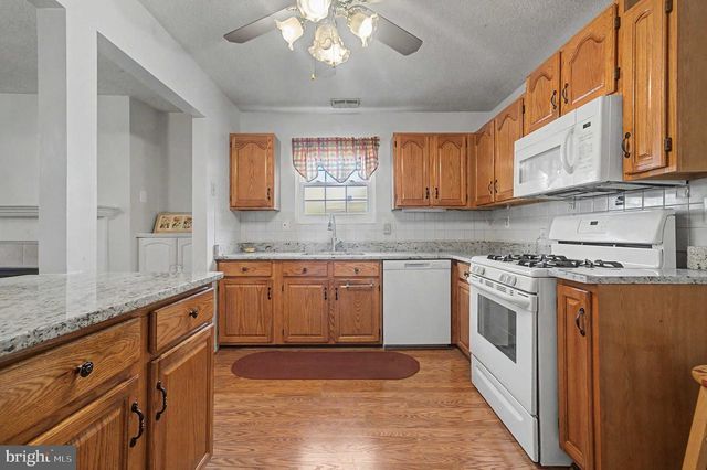 756 BARBADOS DR, Williamstown, NJ 08094