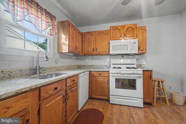 756 BARBADOS DR, Williamstown, NJ 08094