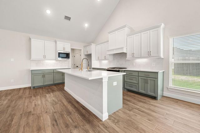 15769 County Road 272, East Bernard, TX 77435