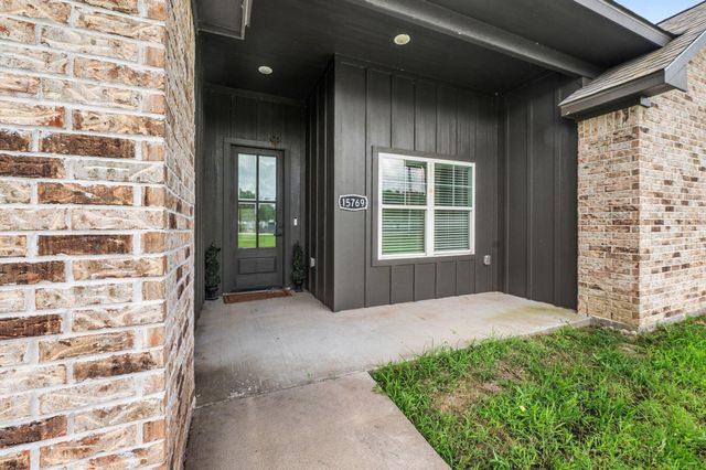 15769 County Road 272, East Bernard, TX 77435