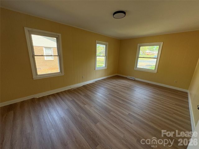 800 Carrington Drive, Charlotte, NC 28214
